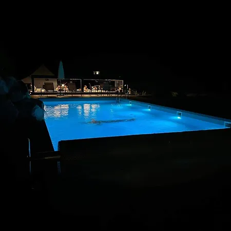 Trifecta Udvarhaz Guest house Tallya