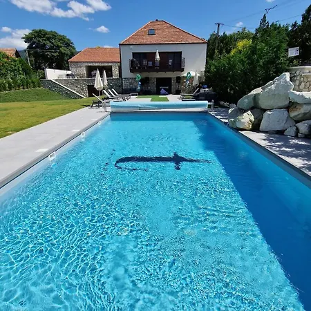 Trifecta Udvarház Tállya